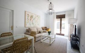 Alijar Lux Bormujos Con Piscina Y Parking Gratis